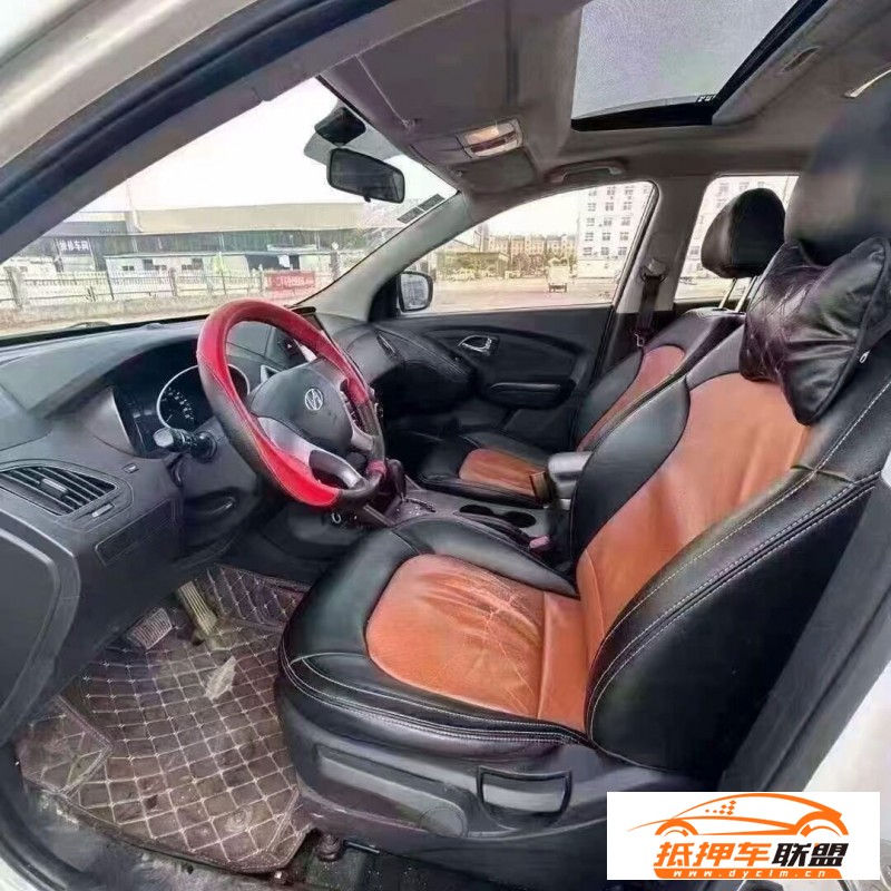  16年現(xiàn)代ix35轎車 