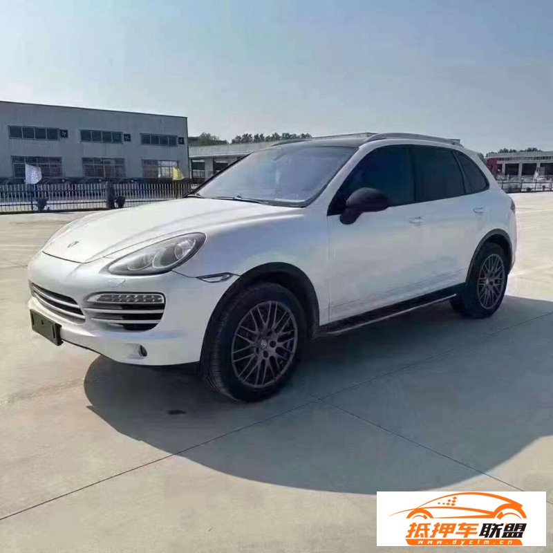  13年保時(shí)捷卡宴轎車 