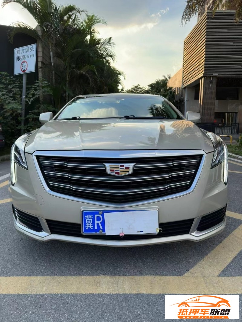  18年凱迪拉克XTS轎車 