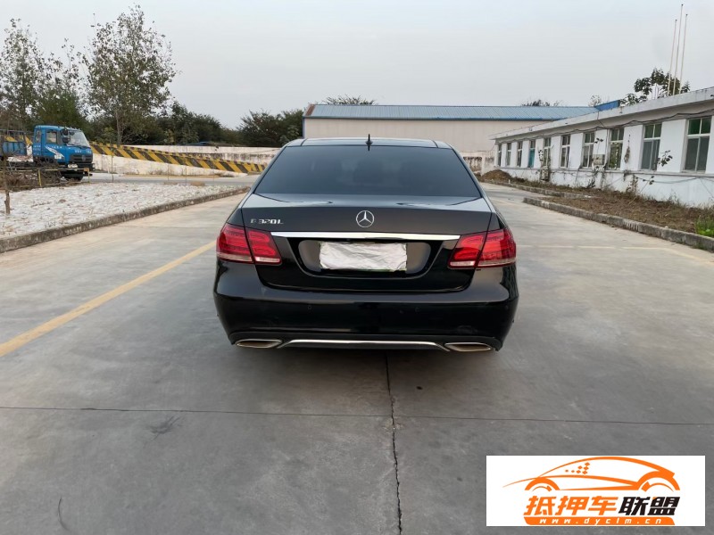  15年奔馳E轎車 