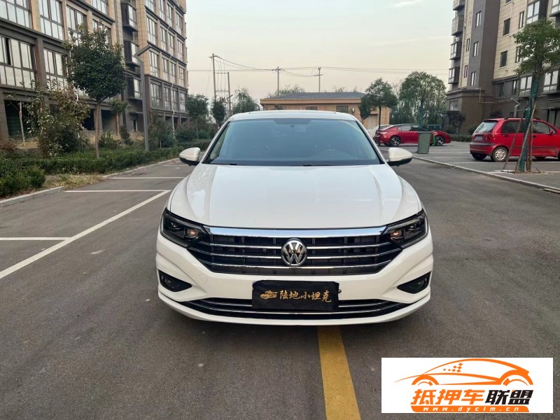 20年大眾速騰轎車 