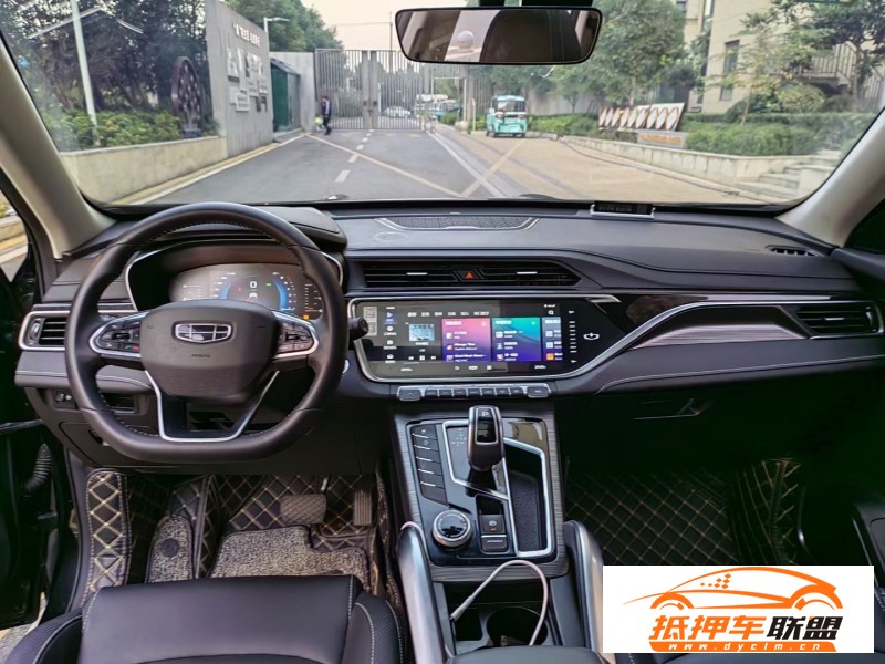  20年吉利博越轎車 