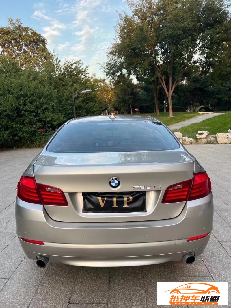  12年寶馬5系轎車 