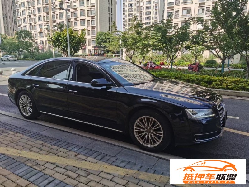 15年奧迪A8L轎車 