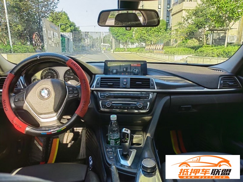  19年寶馬3系轎車 
