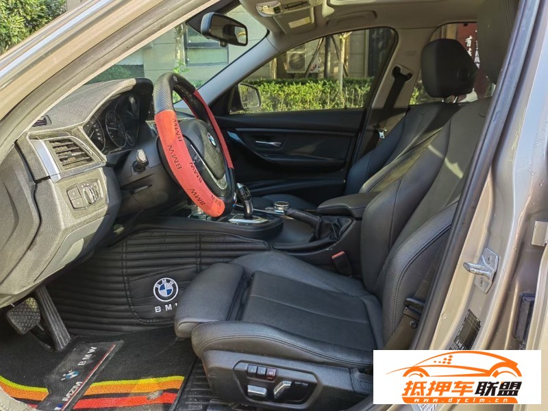  19年寶馬3系轎車 