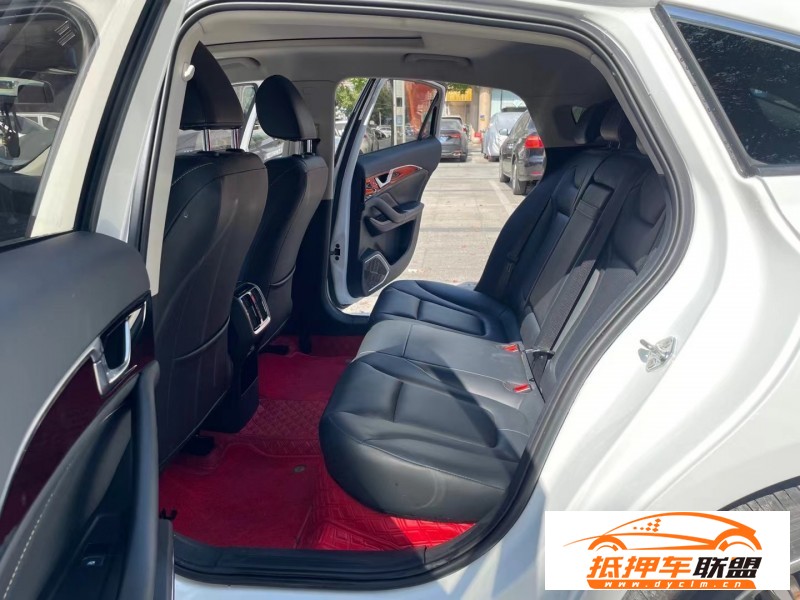  22年奔騰B70轎車 