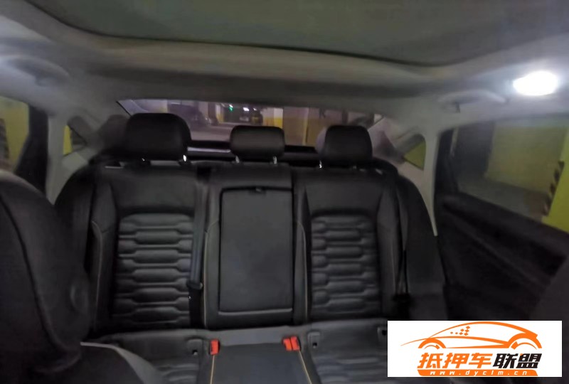  19年大眾帕薩特轎車 