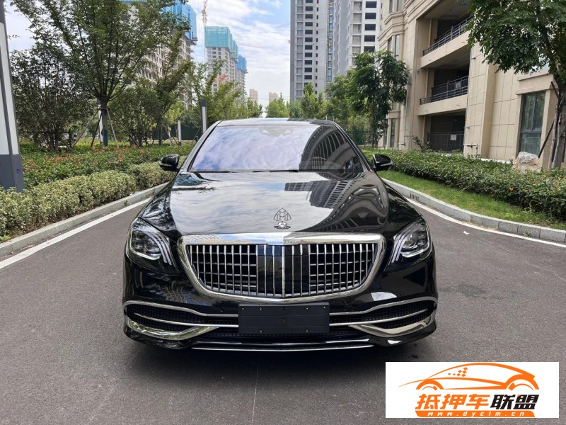  17年奔馳邁巴赫S級轎車 