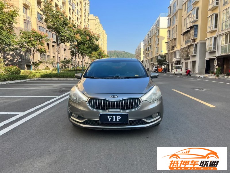 13年起亞K3轎車 