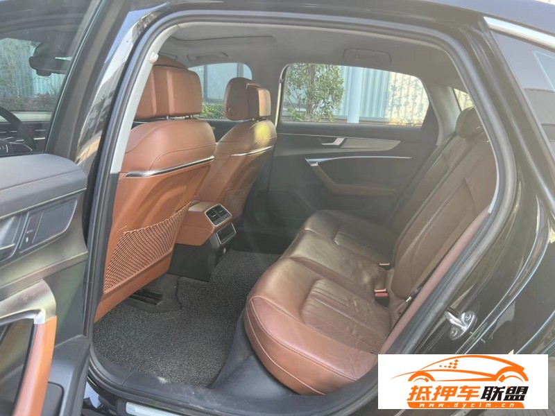  19年奧迪A6L轎車 