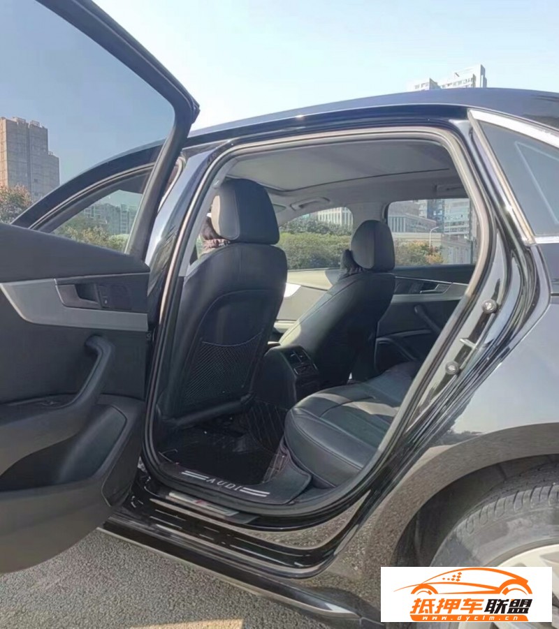  20年奧迪A4L轎車 