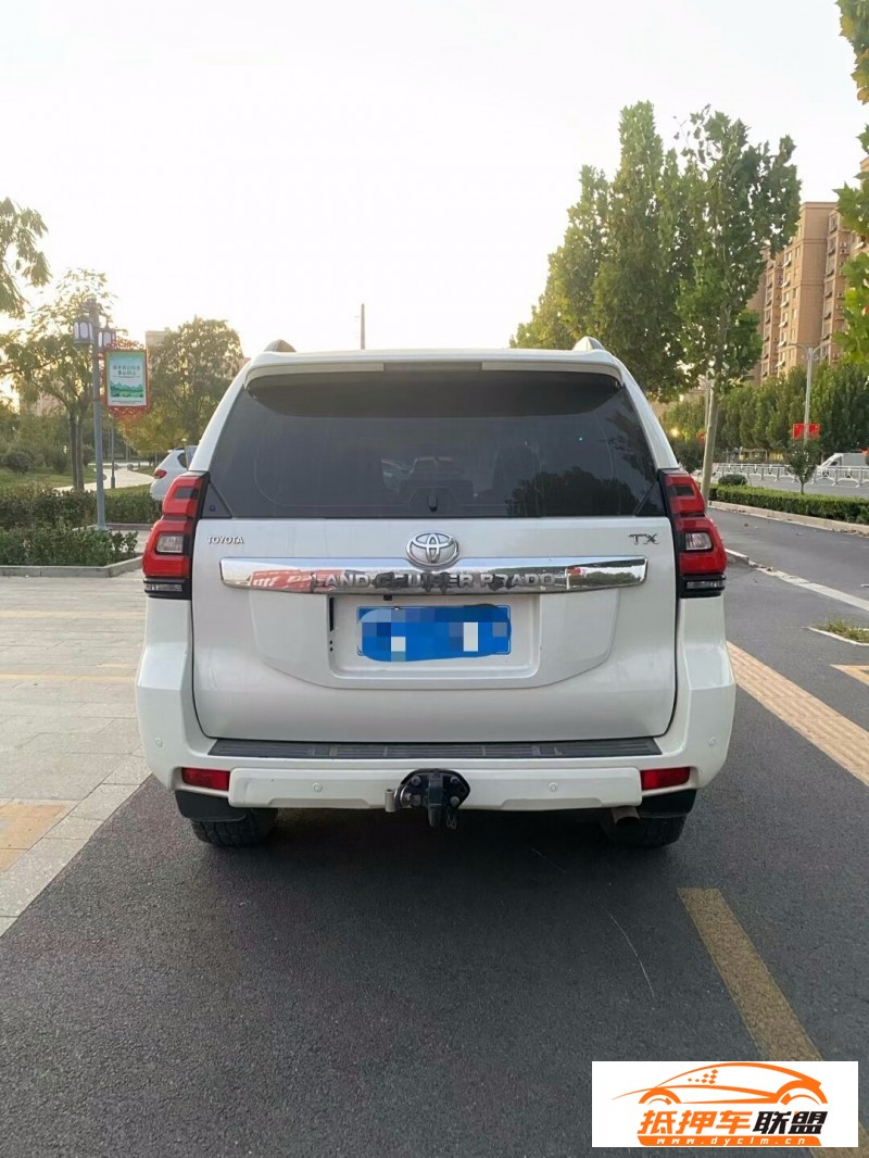 16年豐田普拉多轎車 