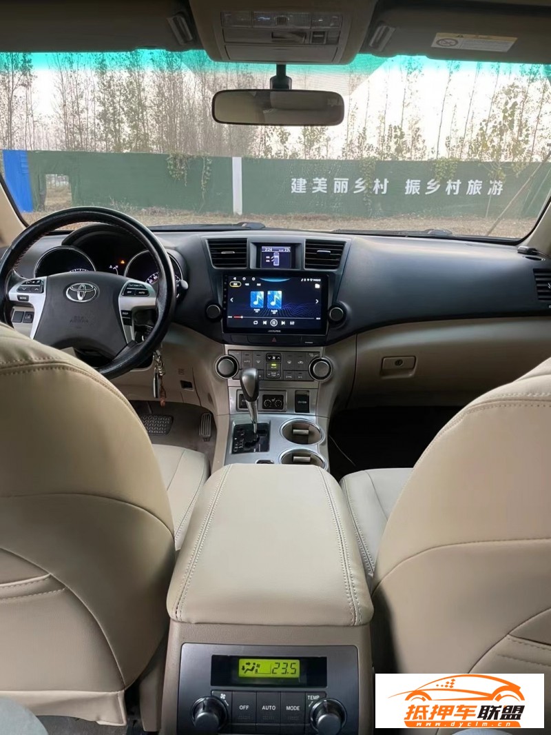  13年豐田漢蘭達轎車 