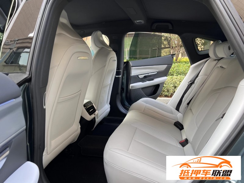  23年小鵬汽車P7轎車 