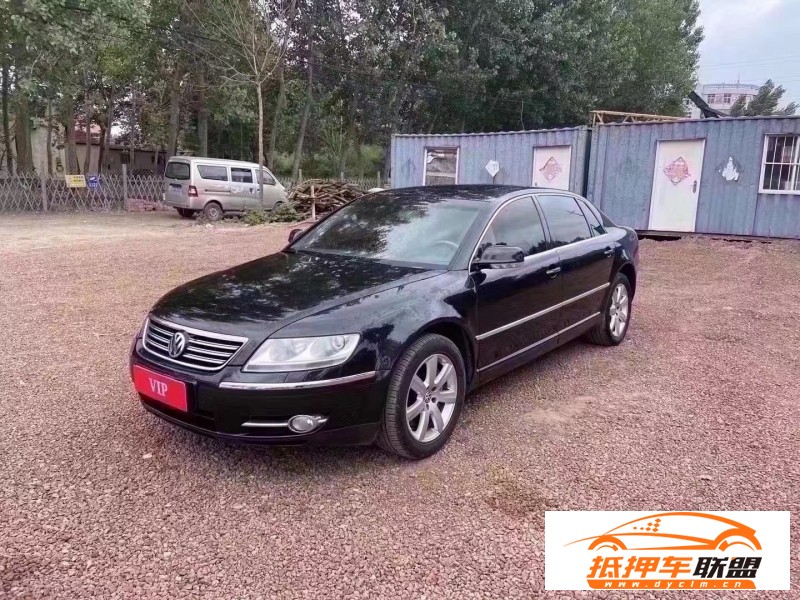  11年大眾輝騰轎車 