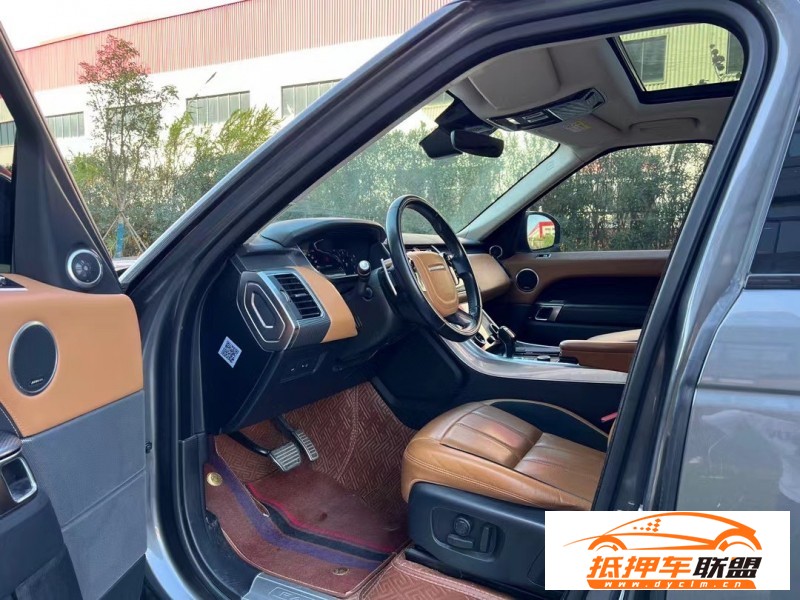  18年路虎攬勝運(yùn)動(dòng)版轎車(chē) 