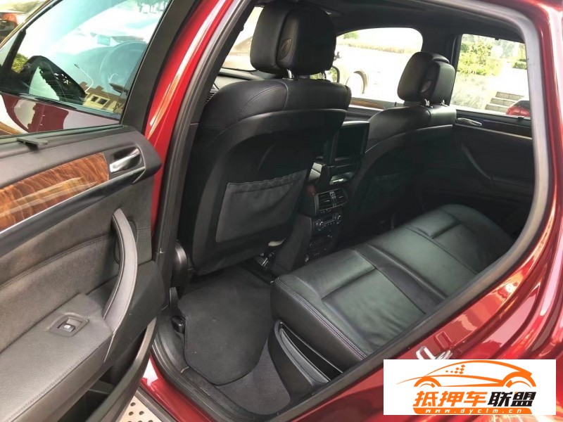  14年寶馬X6轎車 