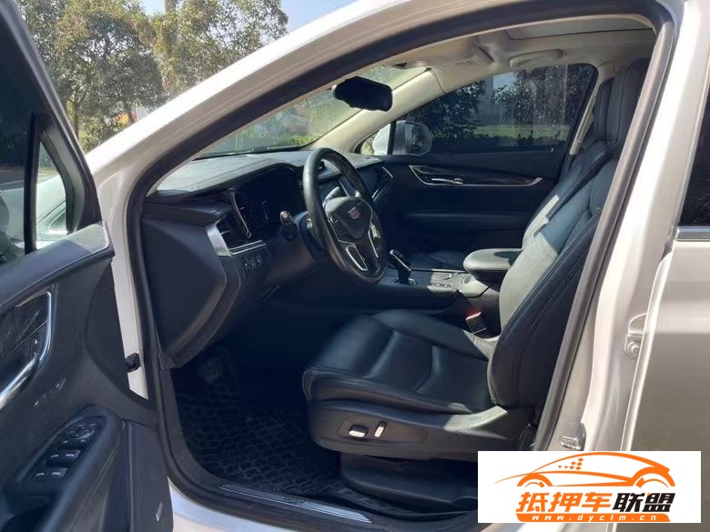  17年凱迪拉克XT5SUV 