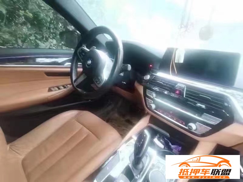  18年寶馬5系轎車 