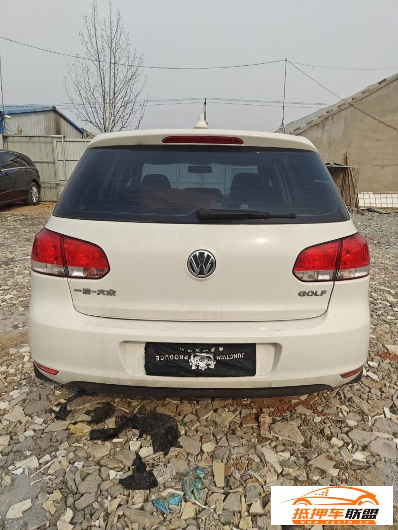  14年大眾高爾夫轎車 