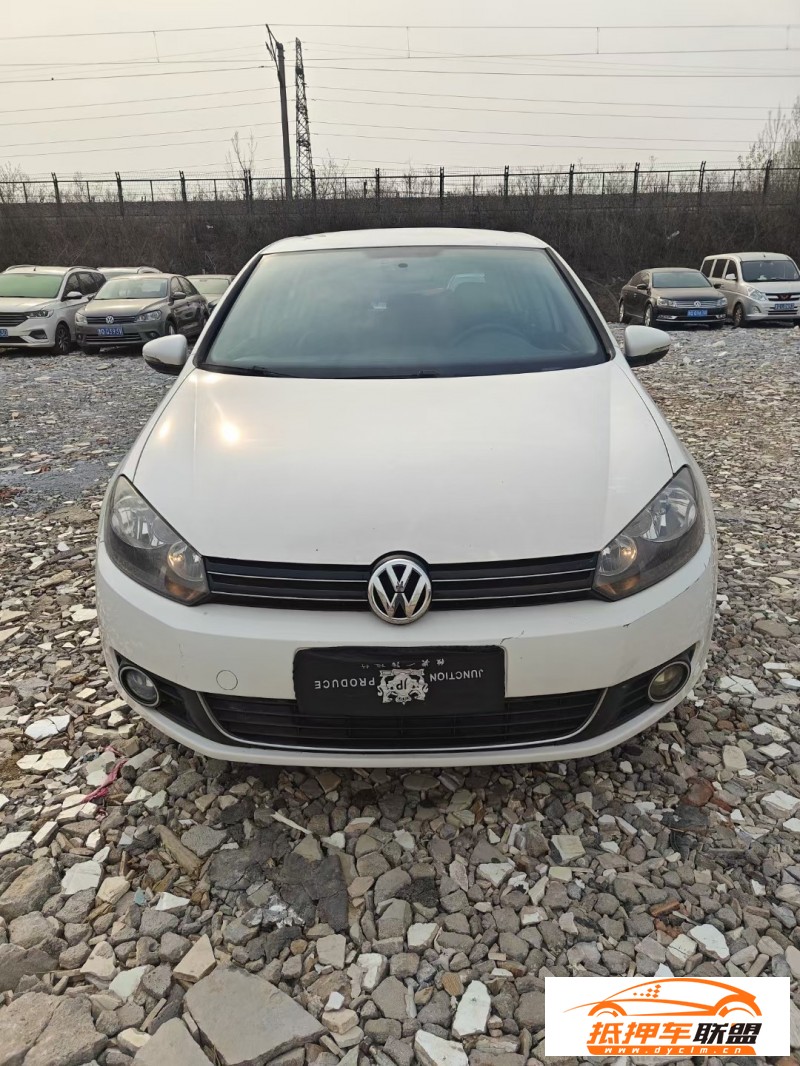  14年大眾高爾夫轎車 