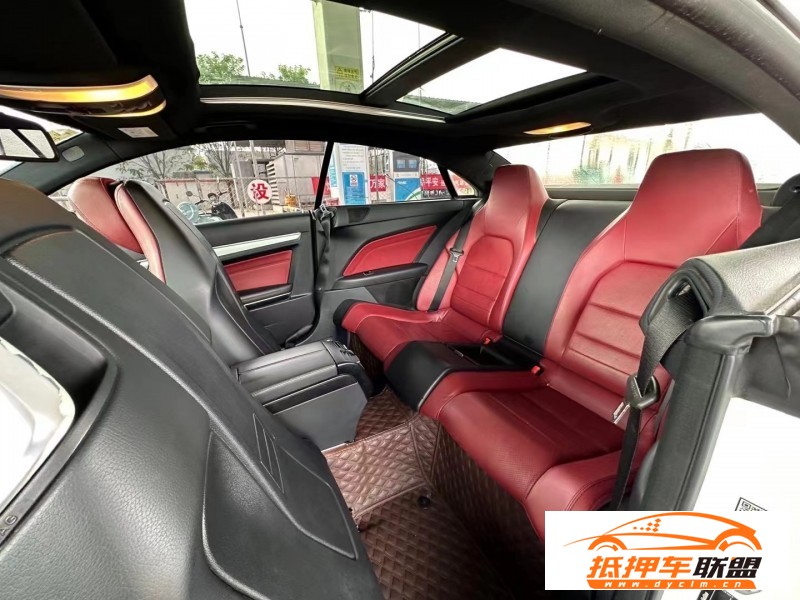  15年奔馳E轎車 