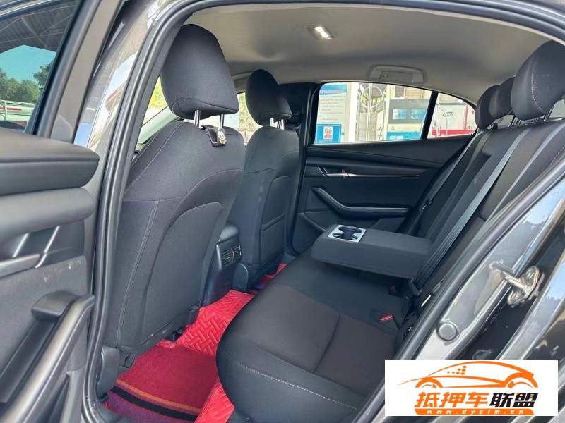  22年馬自達昂克賽拉轎車 