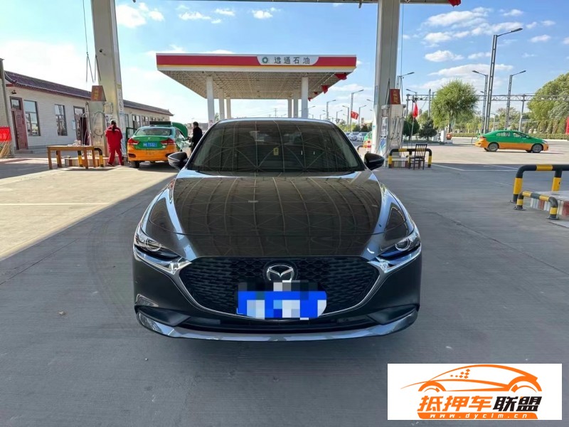 22年馬自達昂克賽拉轎車 