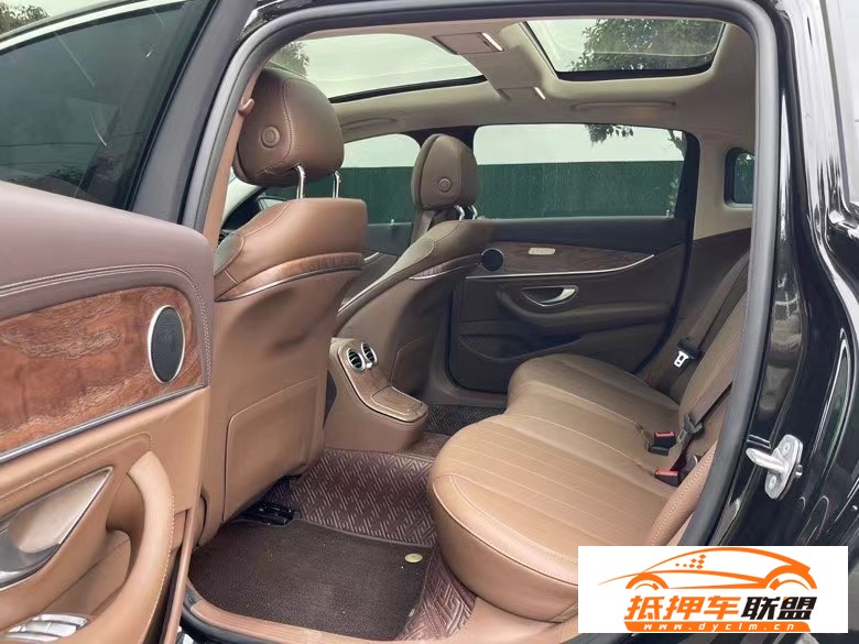 23年奔馳E轎車(chē) 