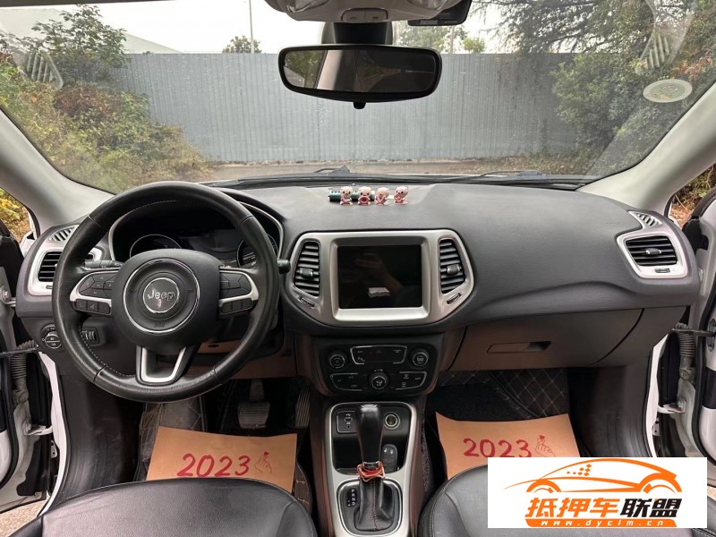  17年Jeep指南者SUV 