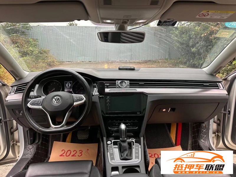  20年大眾邁騰轎車 