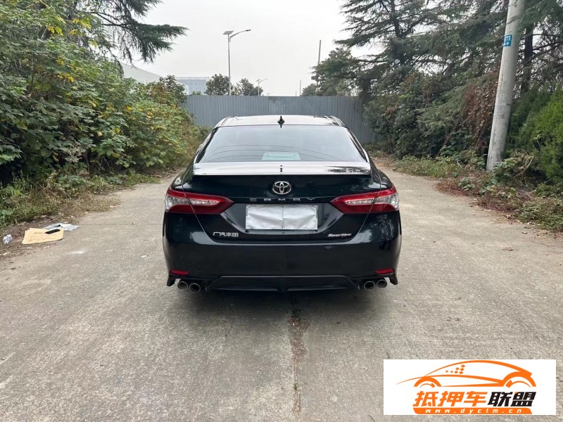  22年豐田凱美瑞轎車 