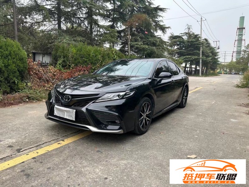  22年豐田凱美瑞轎車 