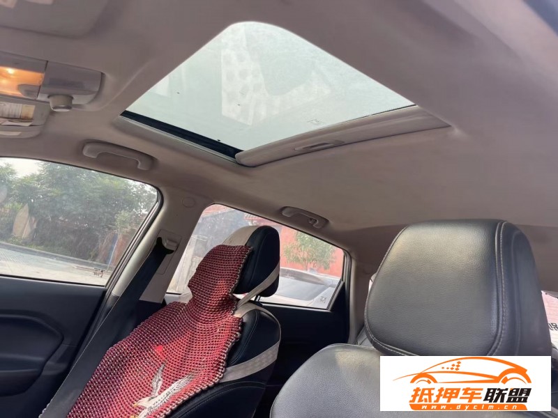  17年名爵銳騰轎車 