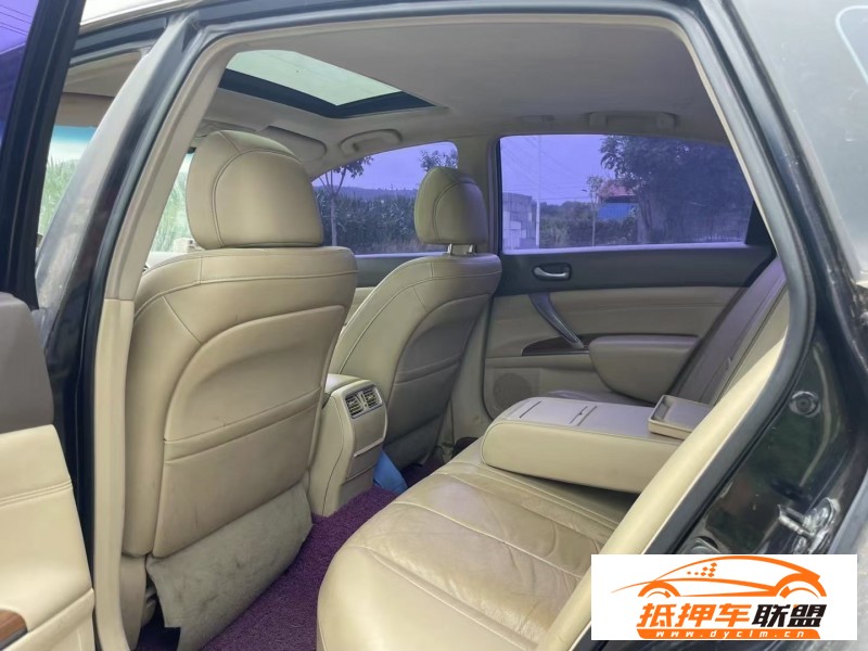  13年日產(chǎn)天籟轎車 