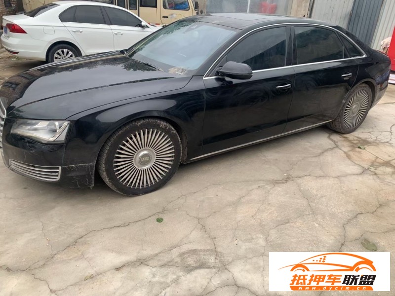  13年奧迪A8L轎車 