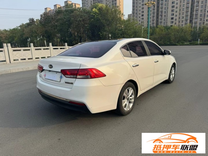  15年起亞K4轎車 