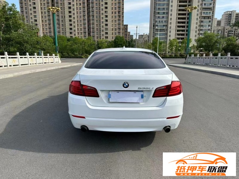  12年寶馬5系轎車 