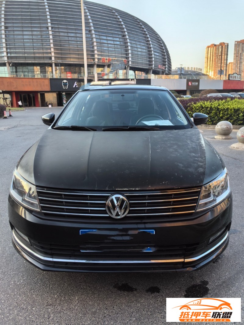 16年大眾朗逸轎車 