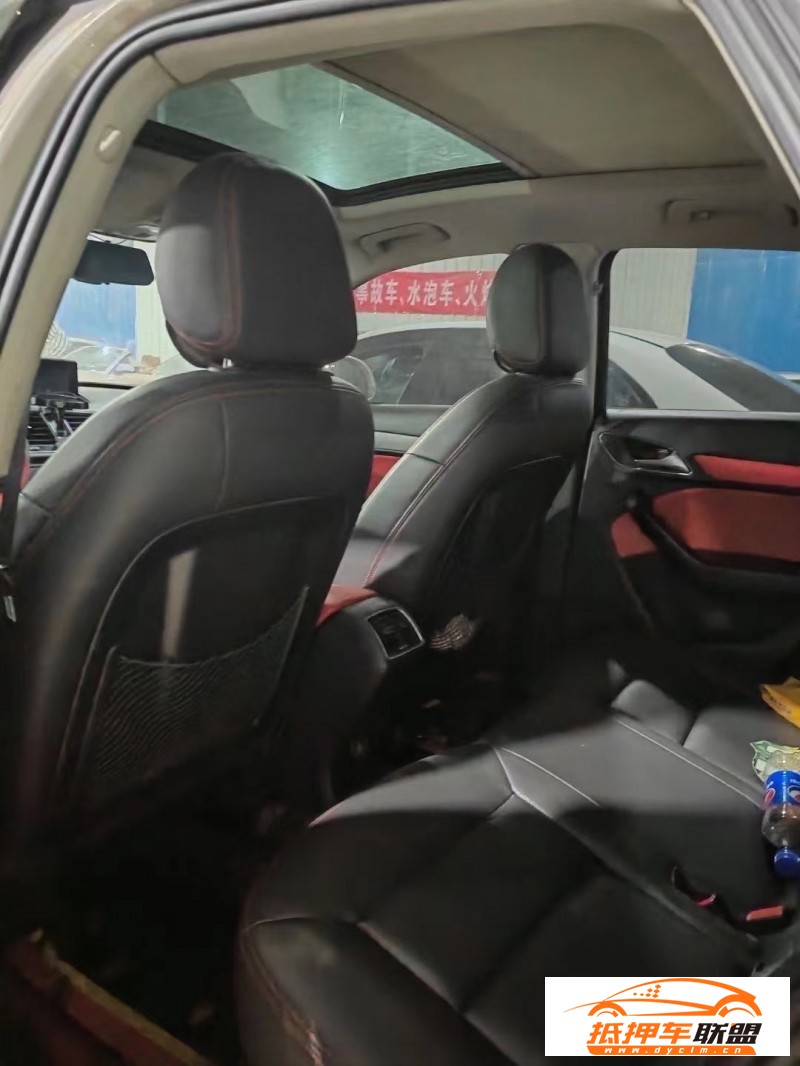  13年奧迪Q3轎車 