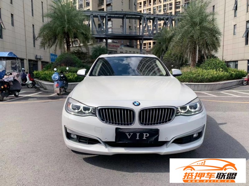  13年寶馬3系GT轎車 