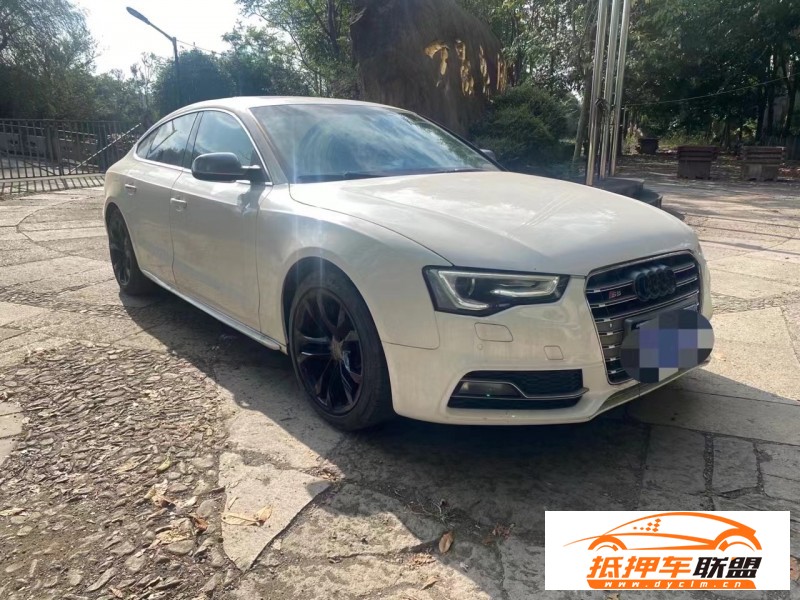  12年奧迪S5轎車 