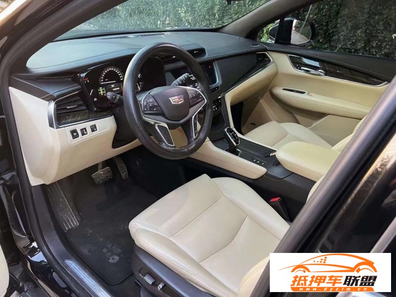  16年凱迪拉克XT5轎車 