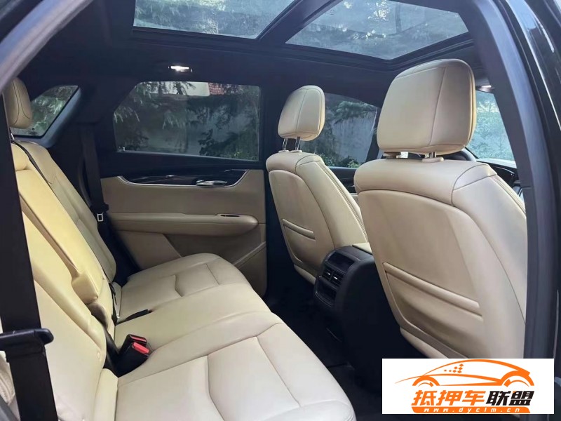  16年凱迪拉克XT5轎車 