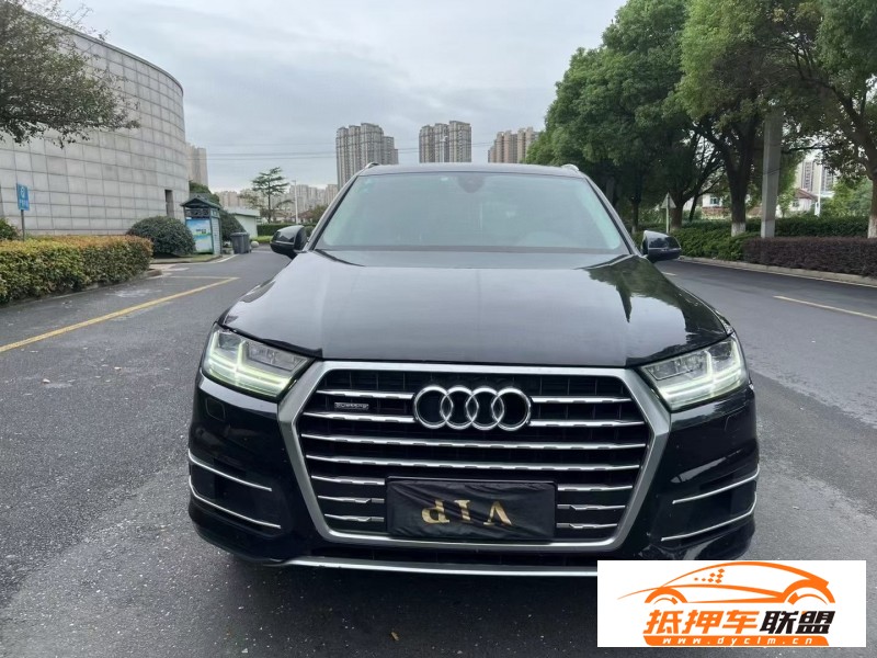  19年奧迪Q7轎車 