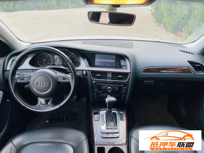  14年奧迪A4L轎車 
