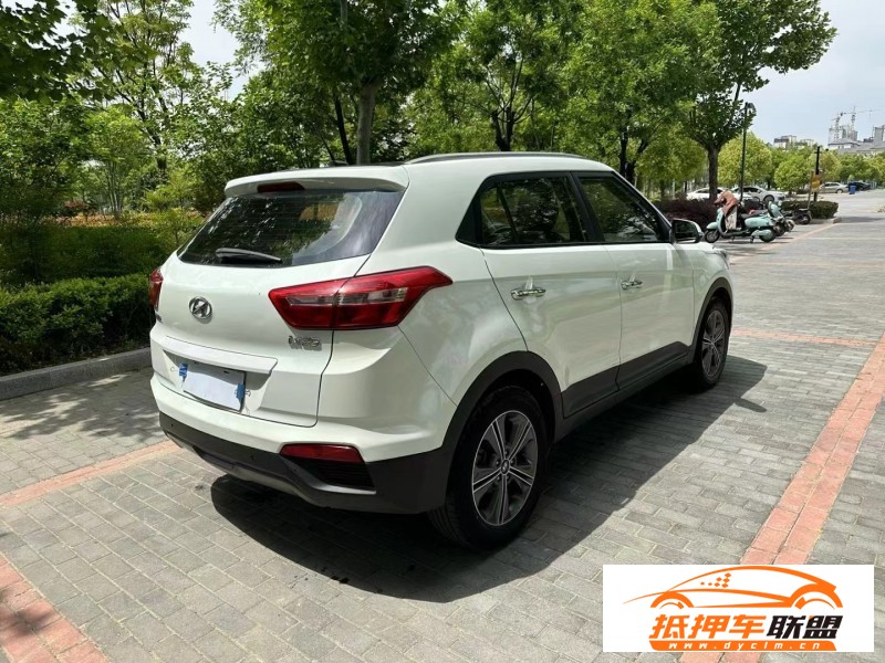  16年現(xiàn)代ix25SUV 