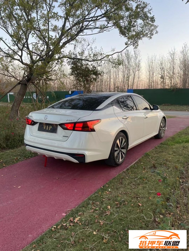  23年日產(chǎn)天籟轎車 