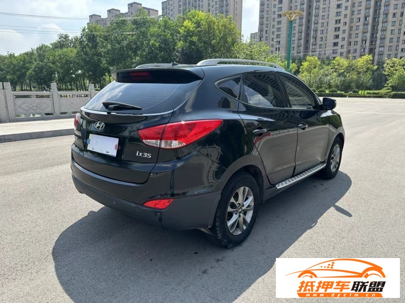  17年現(xiàn)代ix35SUV 